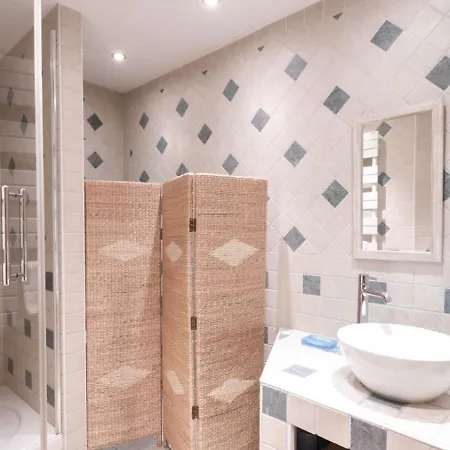 6br Savoyard Chalet - What'app - 0039-3512-039-610 - For Reservations! Вилла *