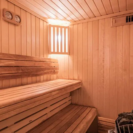 6br Savoyard Chalet - What'app - 0039-3512-039-610 - For Reservations! Вилла Шамони